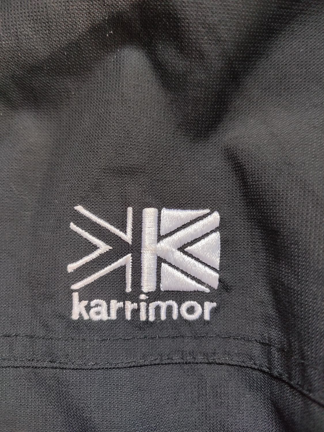 Ветровка karrimor goretex,с капюшоном,черного цвета,размер s,в идеальн