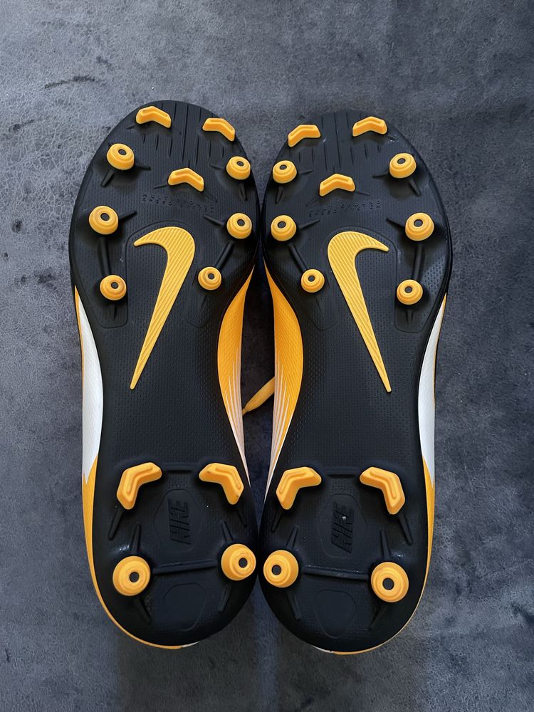 Оригінальні бутси  Nike Mercurial Vapor XIII Club,26 см устілка