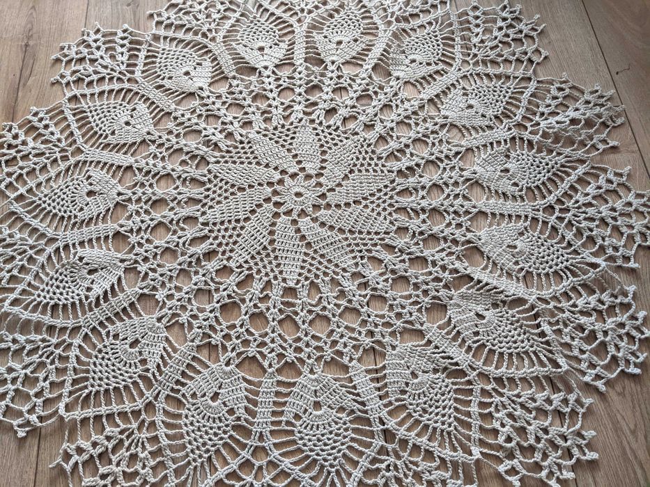 Serwetka obrus rękodzieło unikatowe cacko śr97