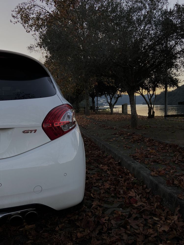 Vendo Peugeot 208 Gti