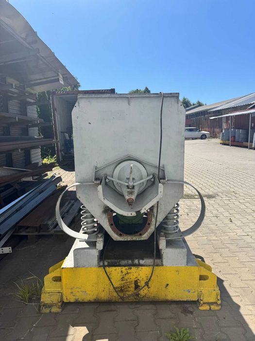 TROWAL - wibrator rynnowy