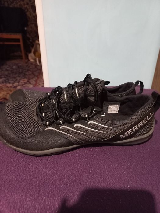 Продам чоловічі кросівки Merrell