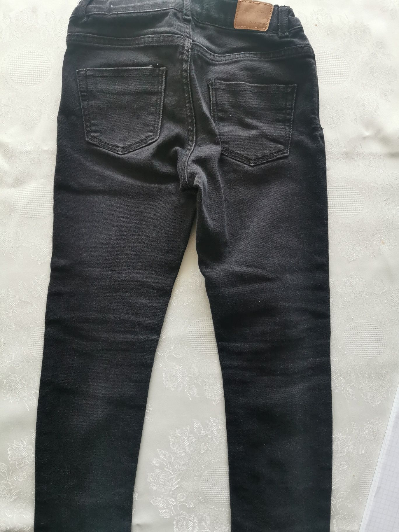 Spodnie jeansowe ZARA czarne rozm. 110
