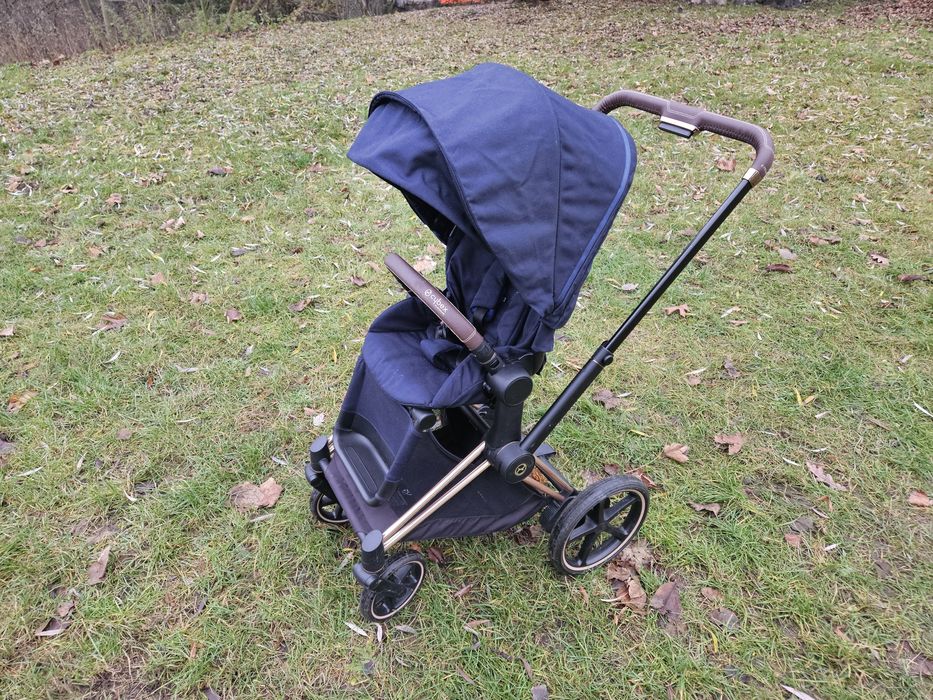 Cybex e-priam 2w1 / pokrowce / tacka/ parasol/ uchwyt na kubek