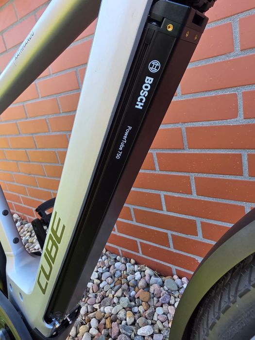 Rower elektryczny Cube Kathmandu Hybrid SLX 750 przebieg 2km