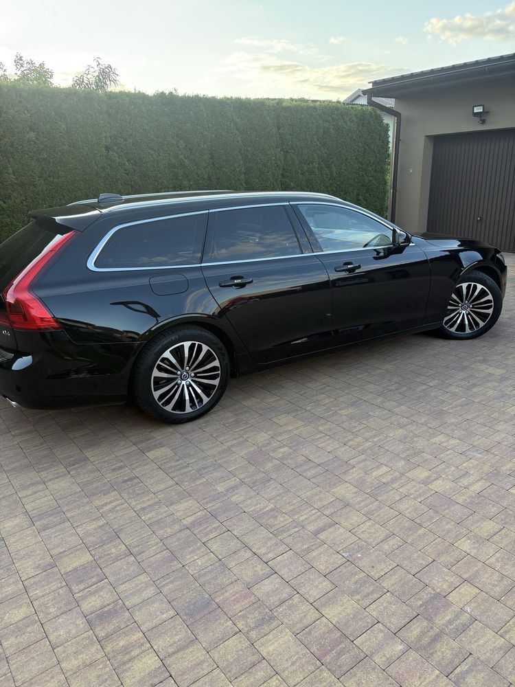 Volvo v90 2,0 D4 190km