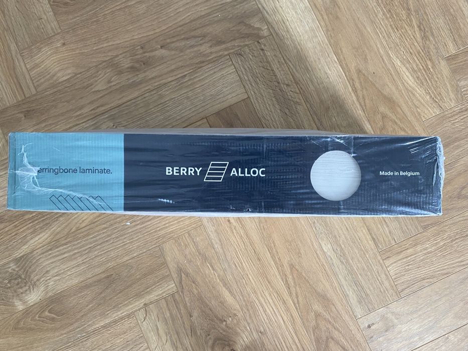 NOWE Berry Alloc Chetau Chestnut White panele jodełka jodła