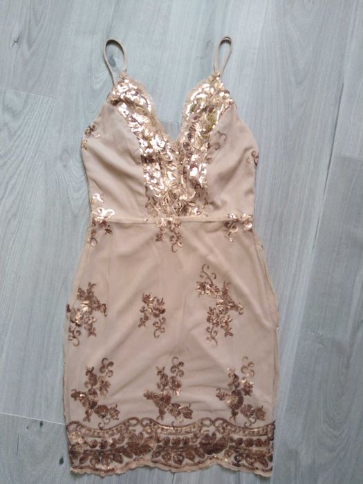 NOWA Sukienka S XS błyszcząca elegancka kremowa beżowa ecru sylwester