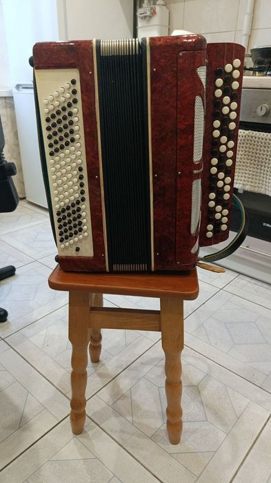 Баян в гарному стані