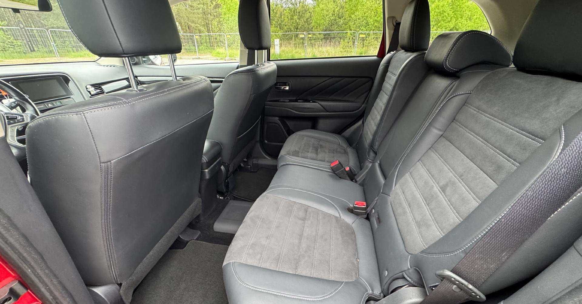 Mitsubishi Outlander PHEV 2018 2.0 hybrid