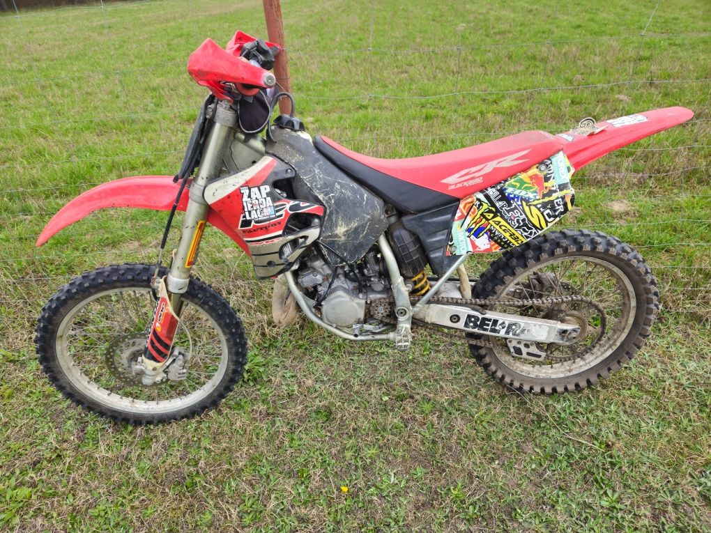 Honda cr 125 2t .