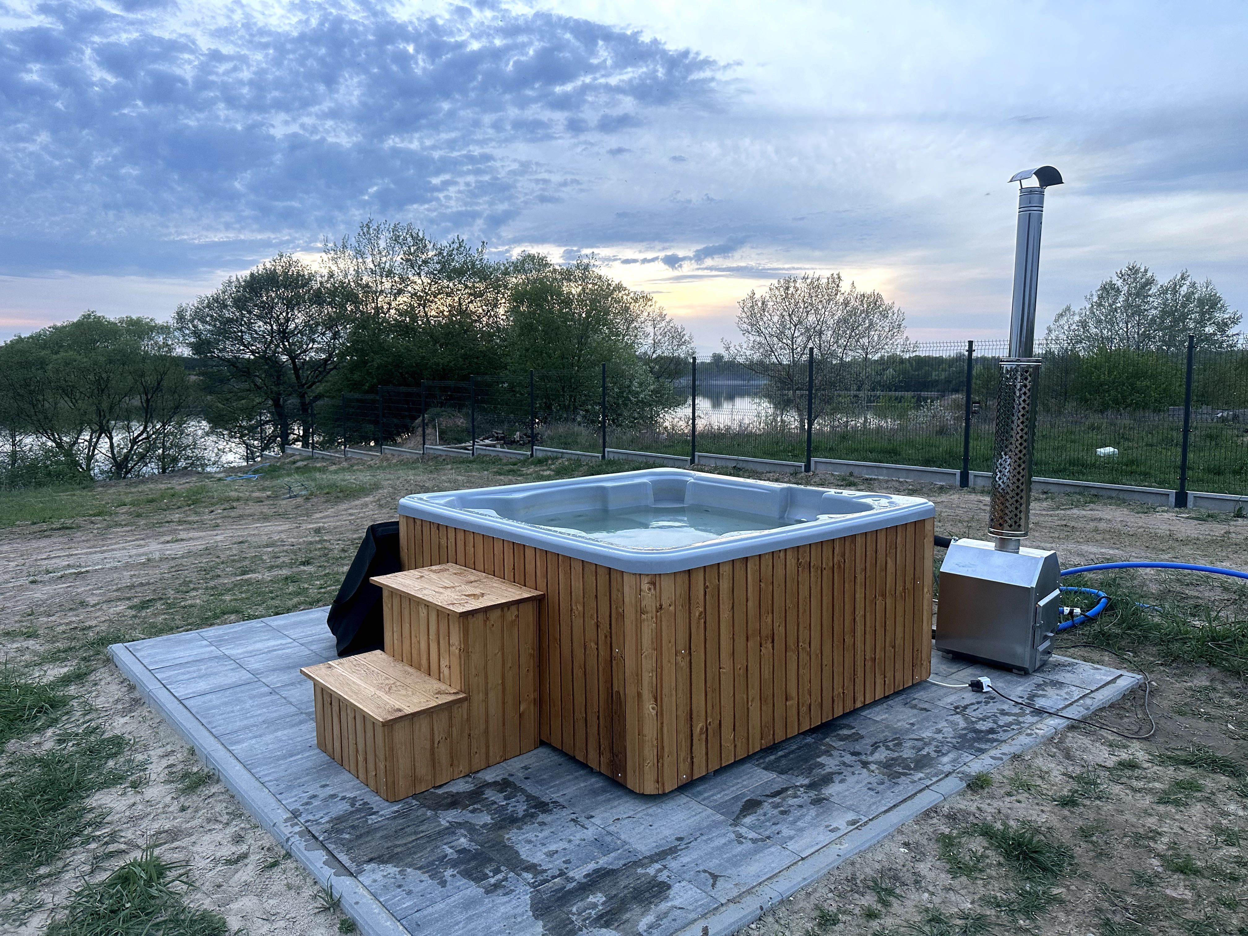 Jacuzzi ogrodowe używane 37 dysz