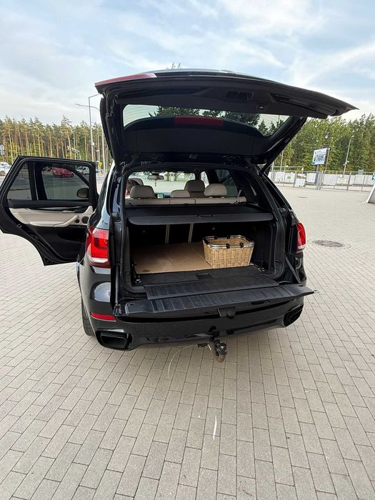 BMW X5M  Pakiet  3.0 disel 381 KM
