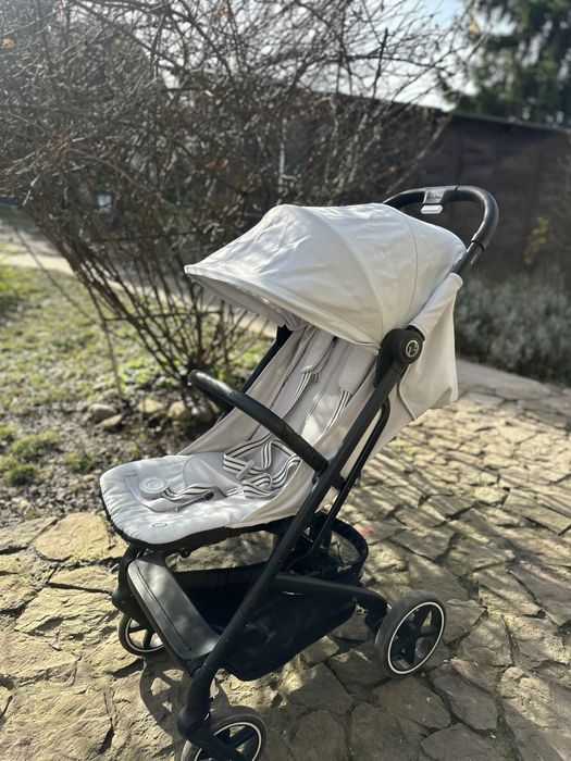 Продам cybex beezy
