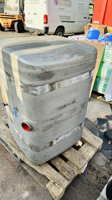 Zbiornik scania 500L pompowany