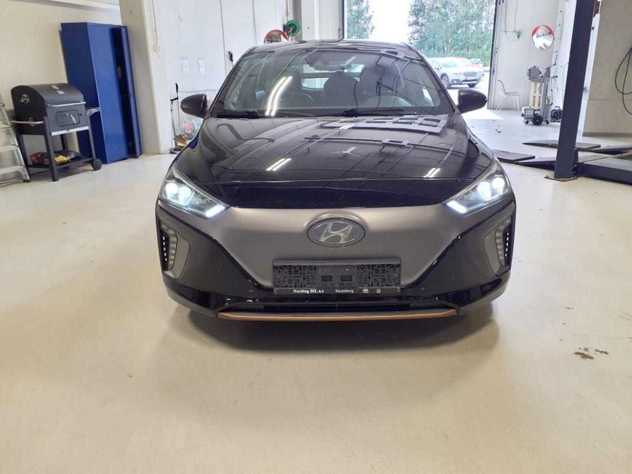 Hyundai Ionic 2017 в максимальній комплектації
