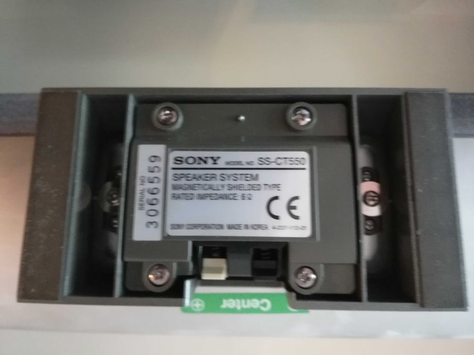 TV SONY, leitor de DVD e sistema de som Sony Speaker System ss-rs550