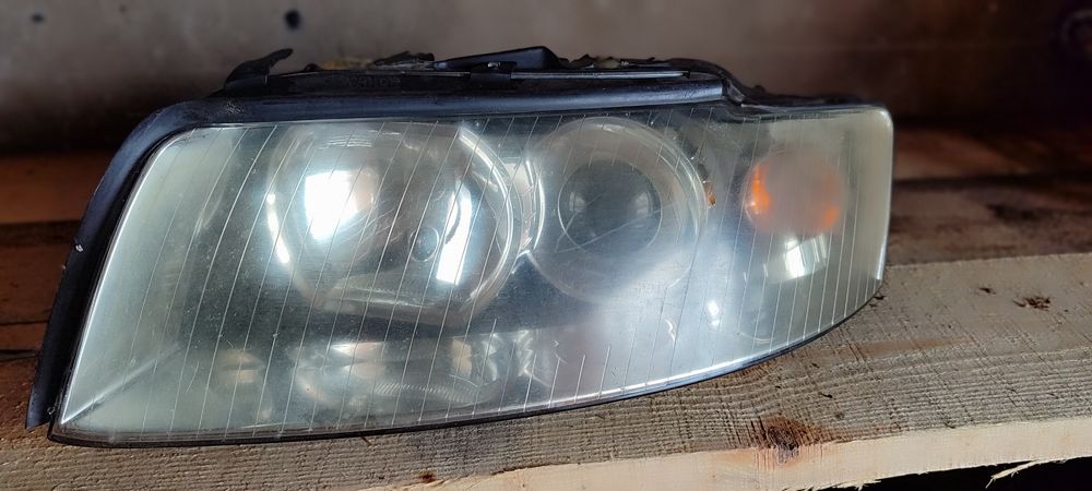 Фари на ауді А4б6