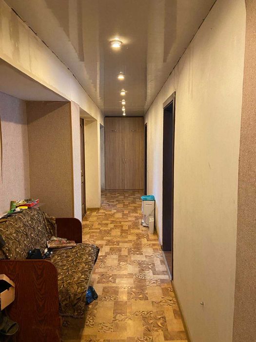 Продам 3 трьох кімнатну квартиру площею 117 кв. м.