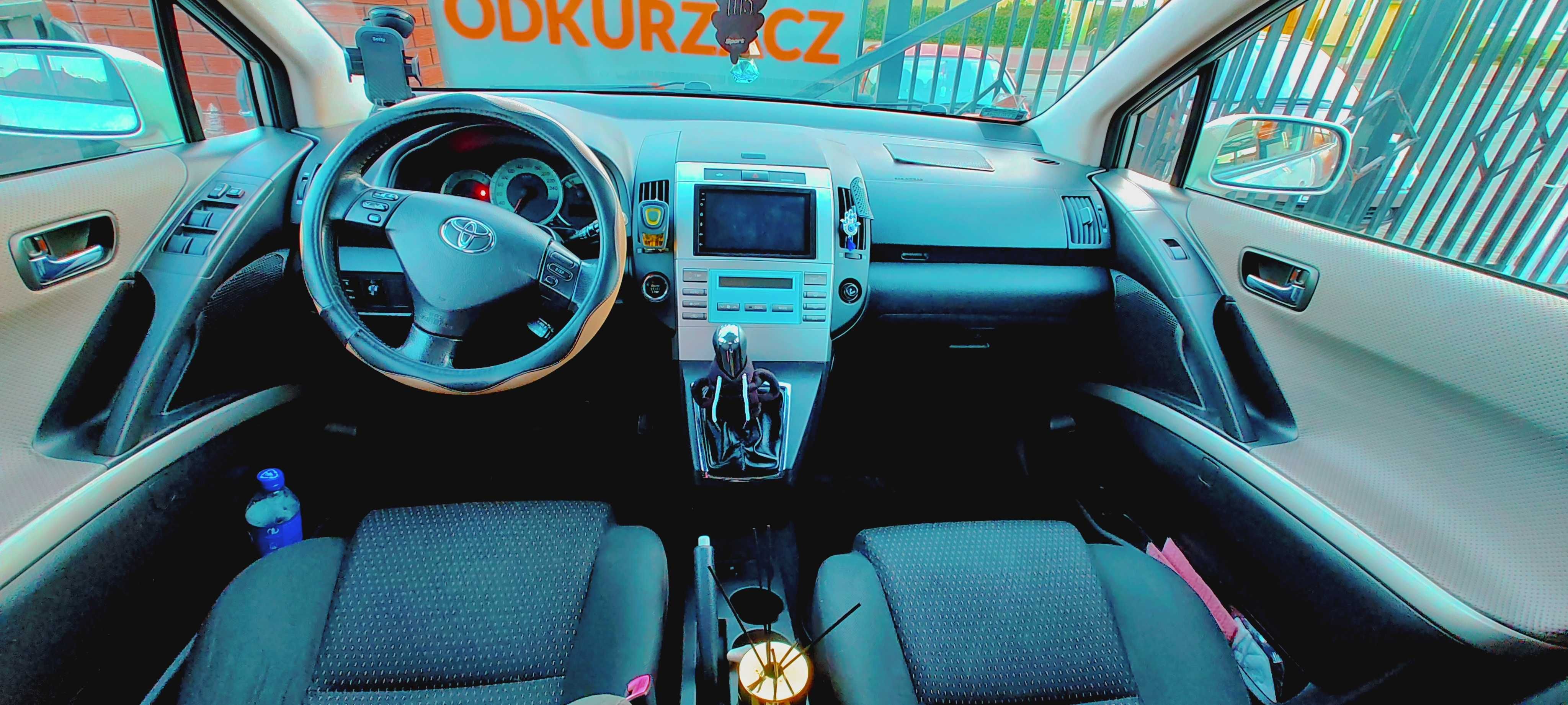 Toyota Corola Verso 2007 2.2 7 Osoby