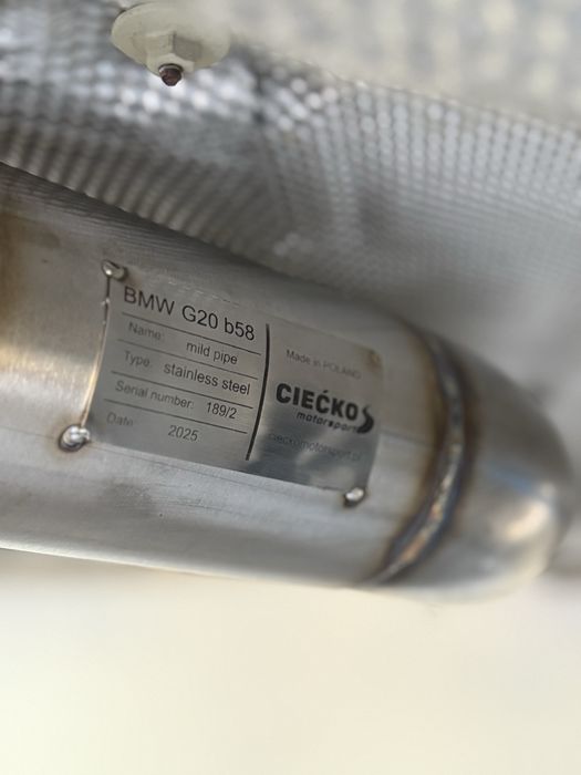 Końcówki układu wydechowego Carbon BMW G20 b58 p&p