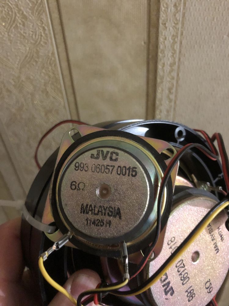 Динамики JVC 4,5-дюймовый динамик JVC 991 06120 0018 пара