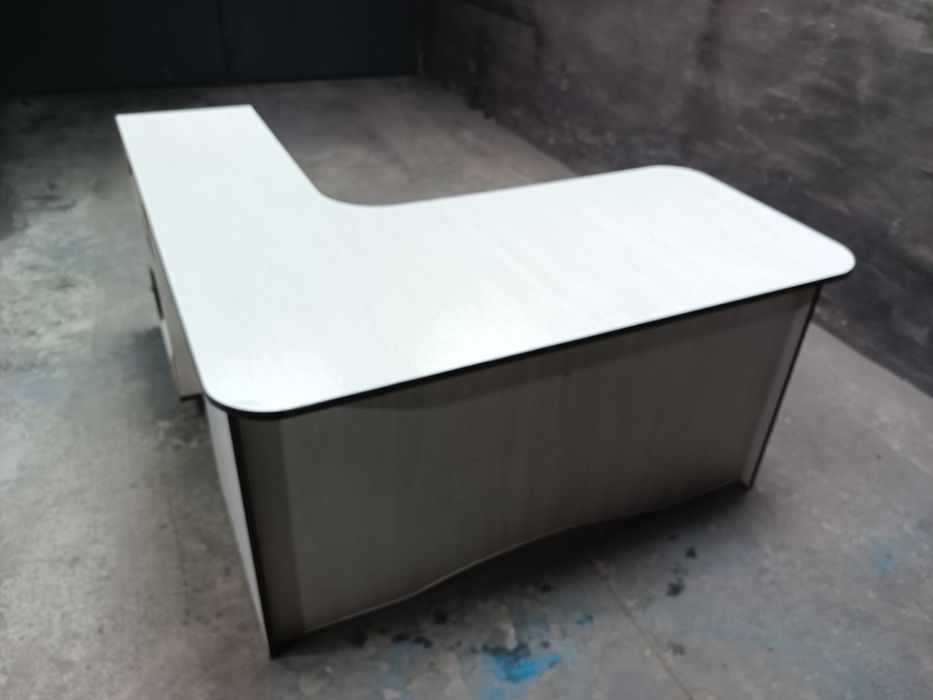 Стол.стіл.стіл письмовий.стіл комп'ютерний