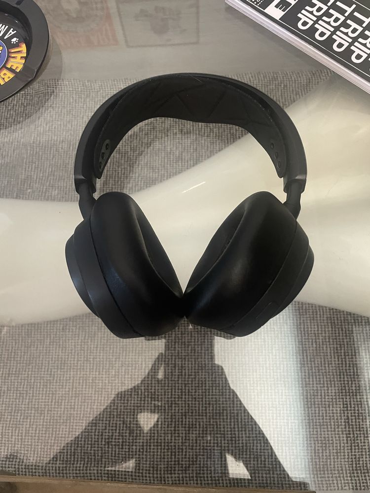 Steelseries Arctis Nova Pro Wireless (Sem Caixa)