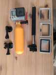 GoPro Hero 4 Black Adventure + Akumulatory + Plywak