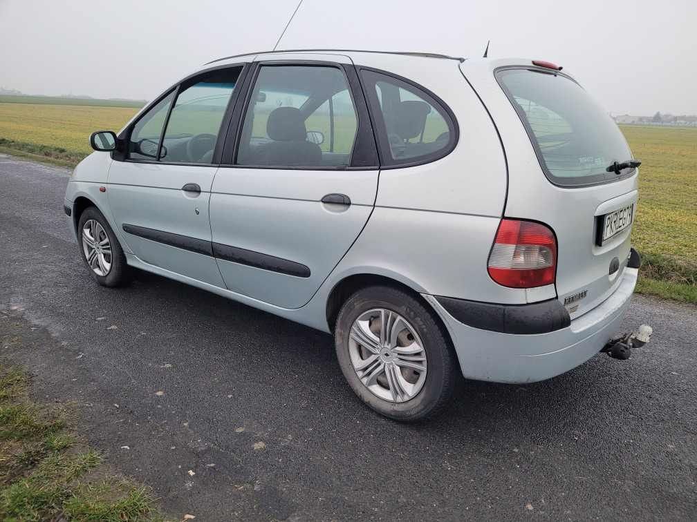 Sprzedam scenica 1.9 dci klima