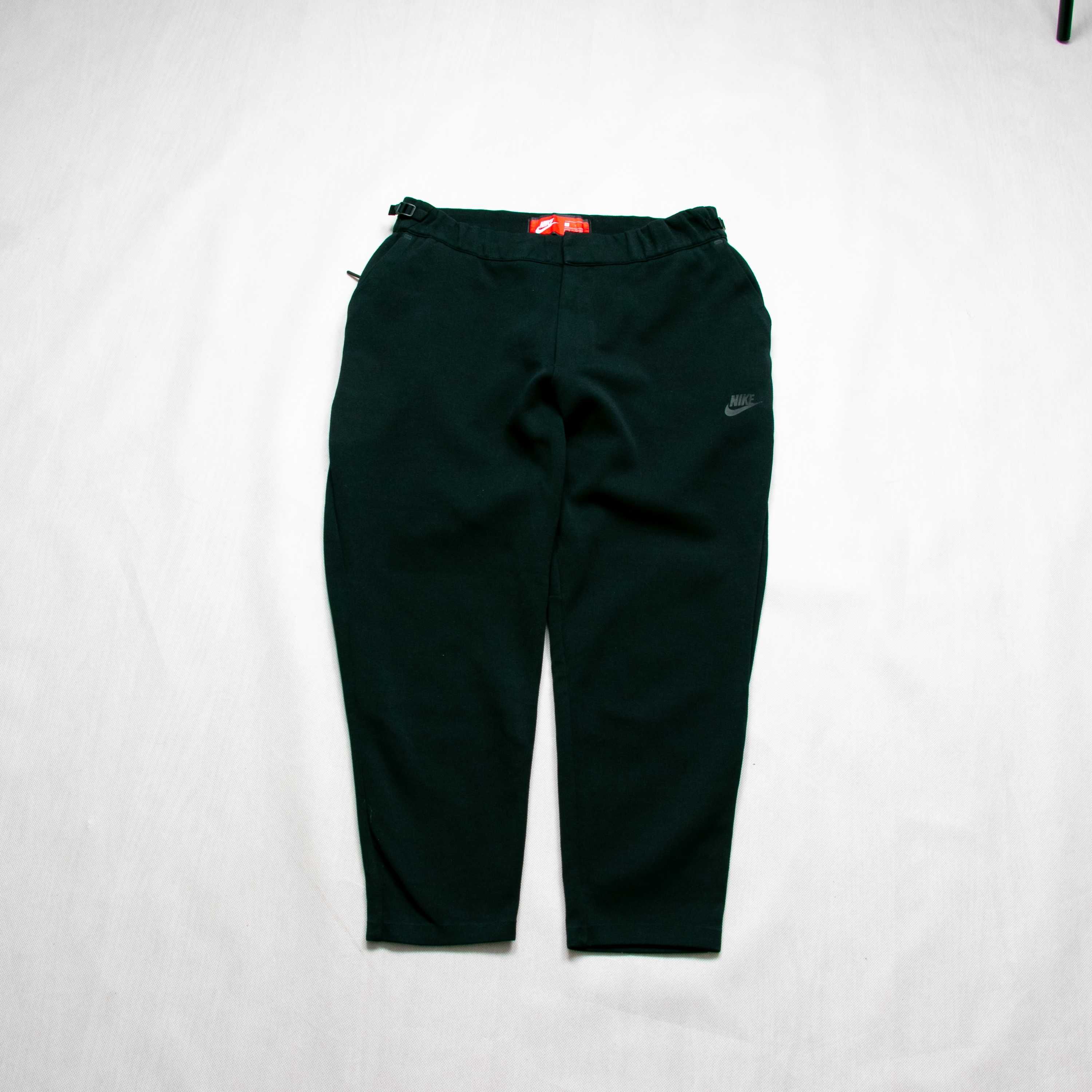 Nike Tech Fleece Cropped spodnie dresowe L slim