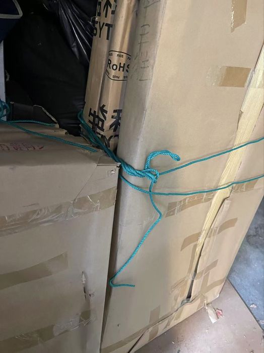 Conjunto de Mesas e Cadeiras Novas – Ideal para Cafés e Restaura