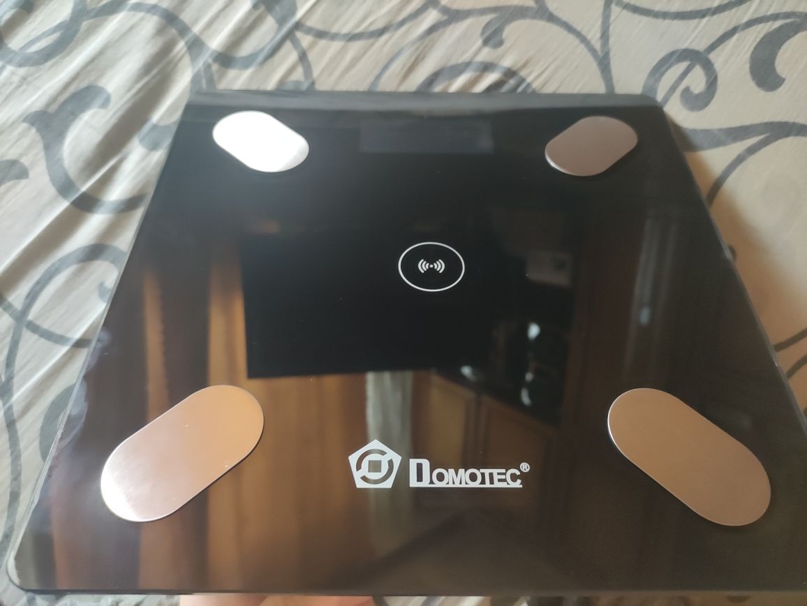 Напольные смарт весы Domotec MS-2017a + батарейки ААА в комплекте