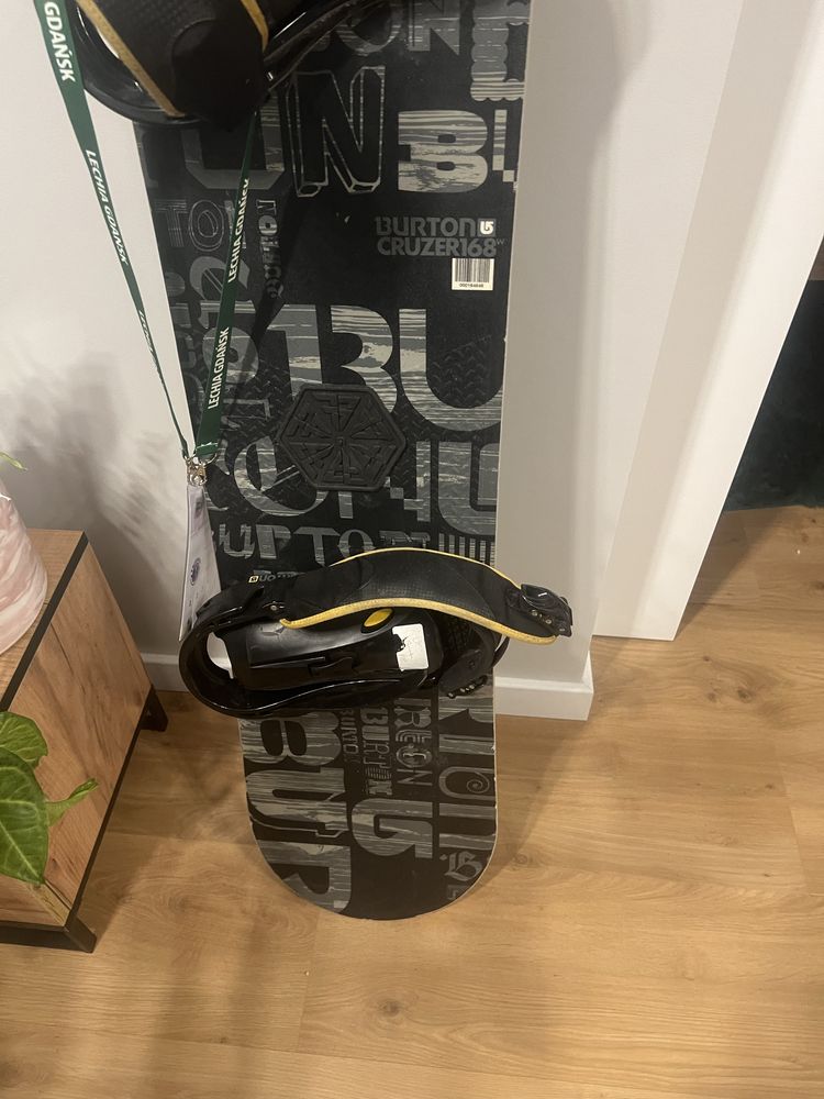 Deska snowboardowa Burton cruze 13