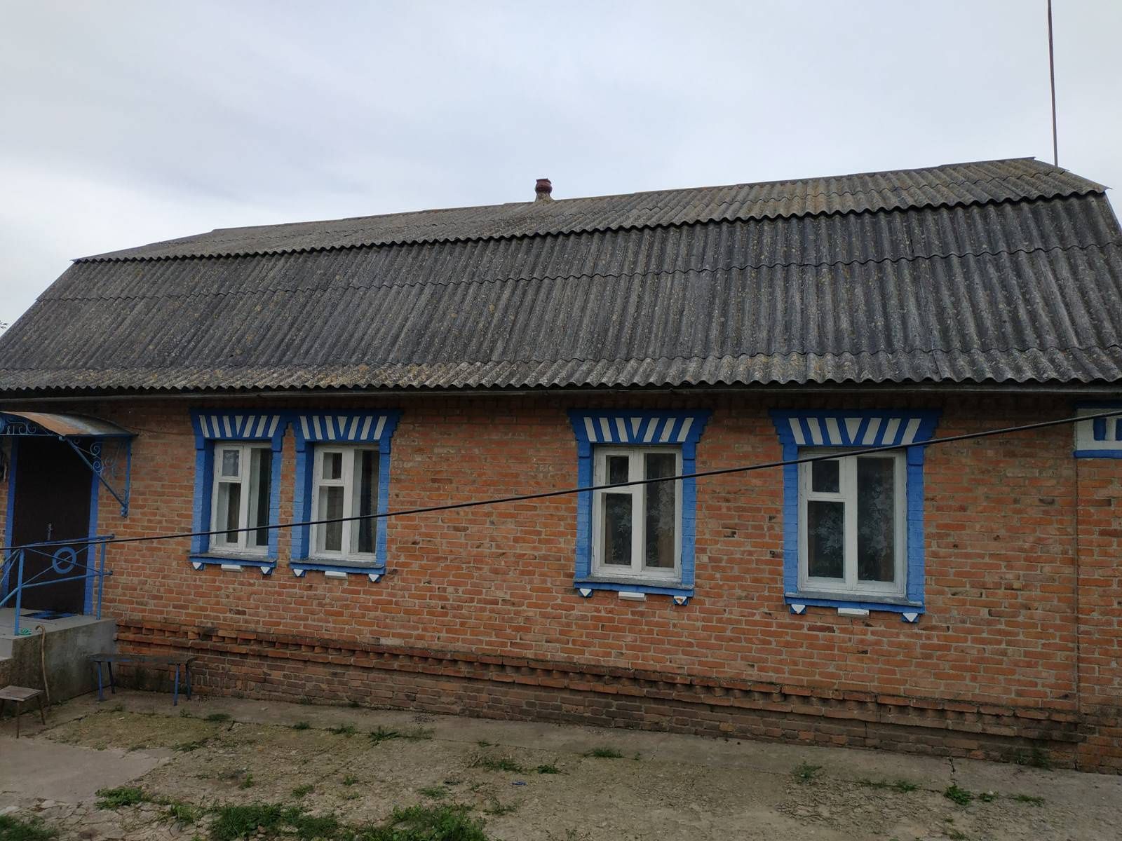 Будинок в селі Великі Бубни Роменського р-ну