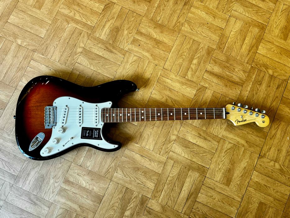 Новий Fender Stratocaster Player Sunburst, Мексіка ($840)