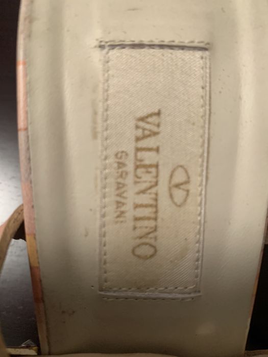 Sandálias de salto Valentino