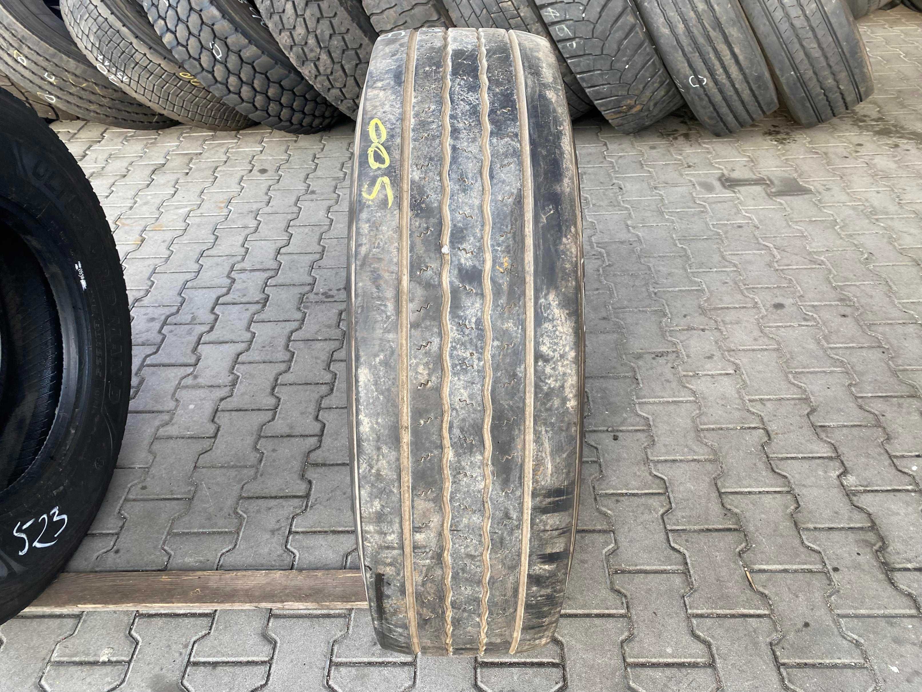 295/80R22.5 Opona UNIROYAL FH40 Przód fh 40