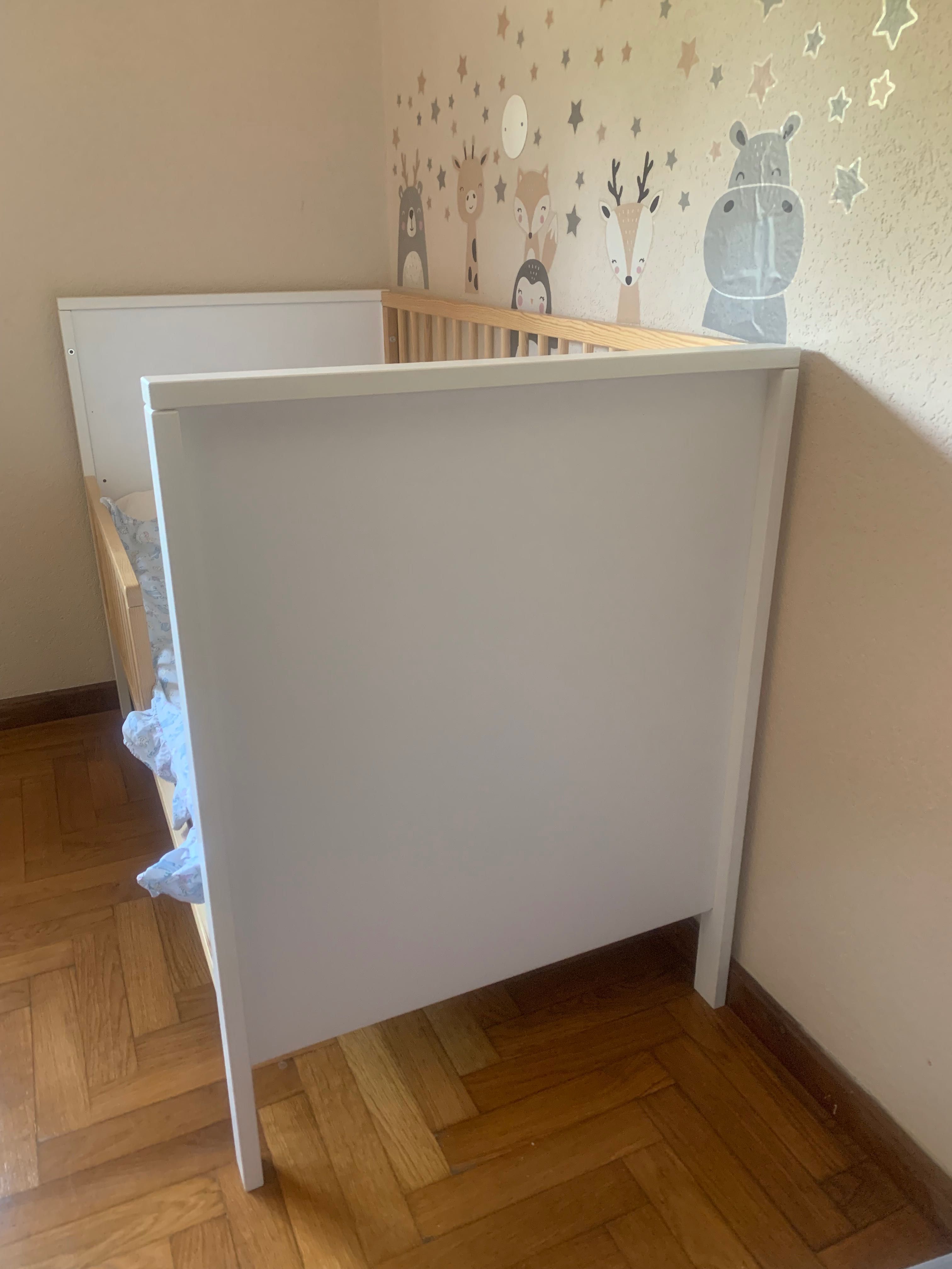 Cama evolutiva Kinderkraft Mia + colchão + barreira grande/pequena