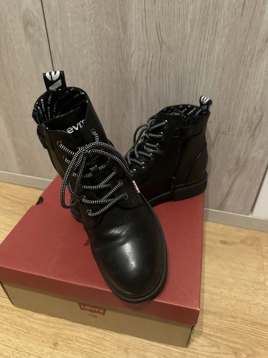 Botas Levis menino n35