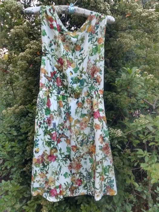 Wzorzysta sukienka House S