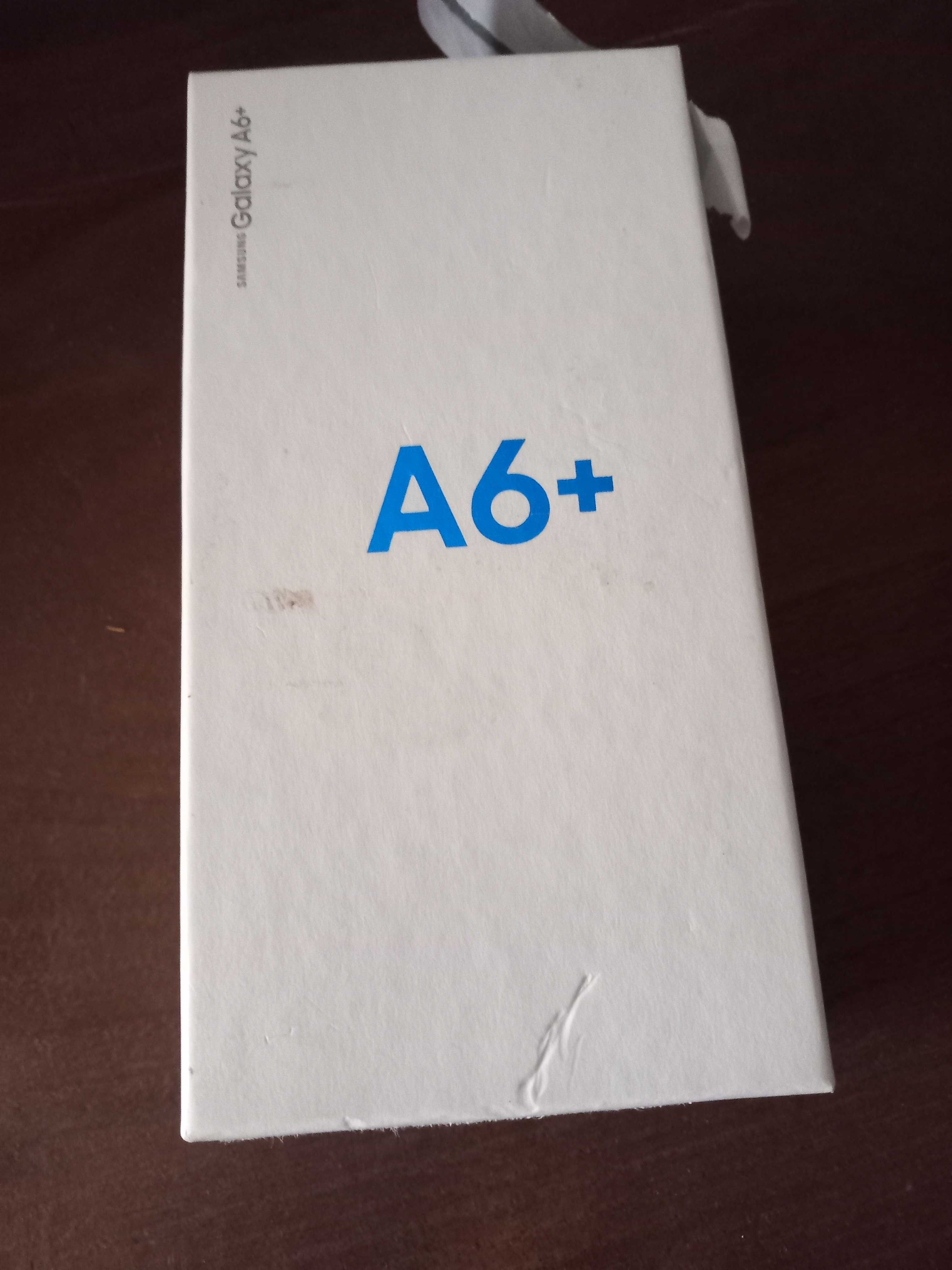 vendo ainda na caixa samsung A6+
