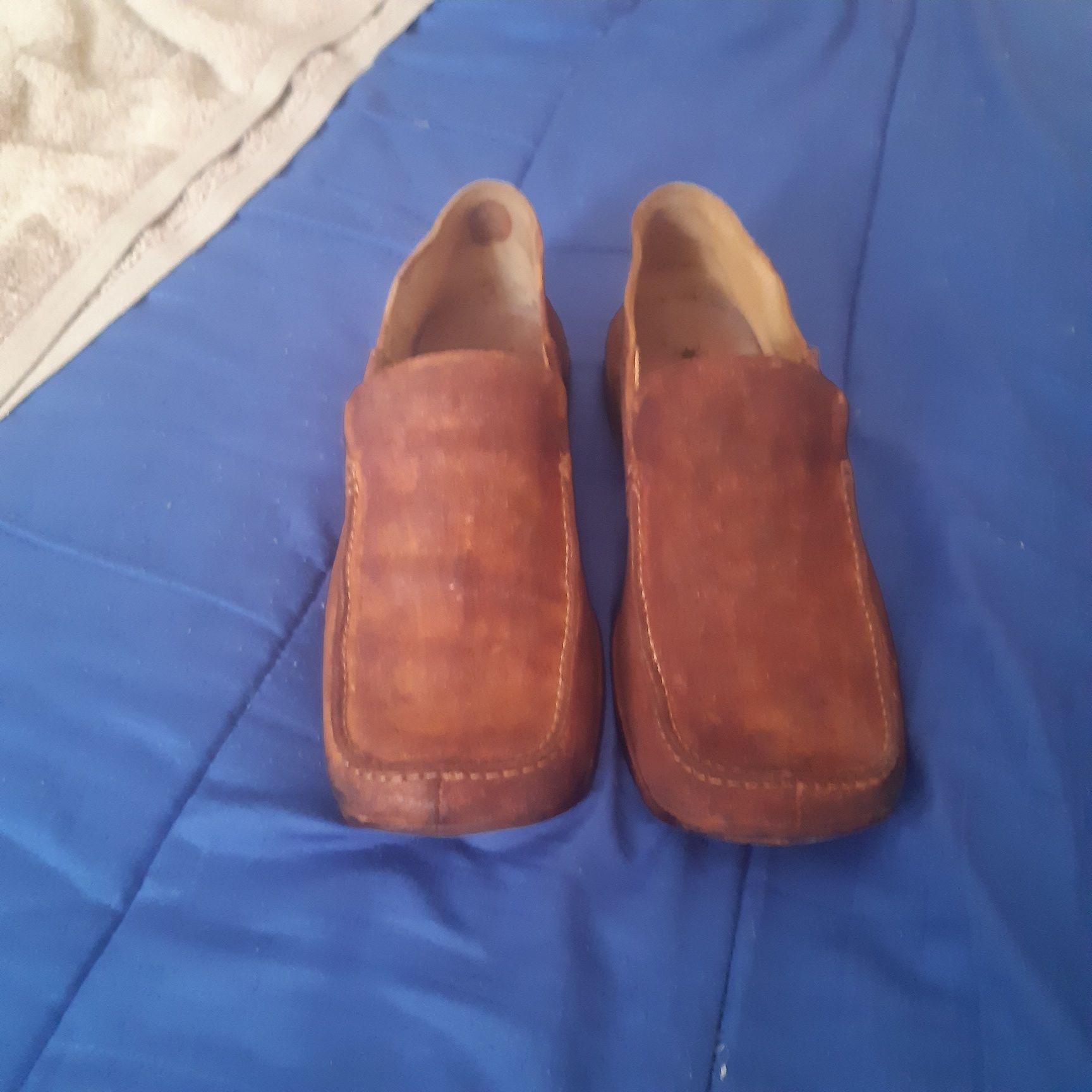 Sapatos de camurça n42
