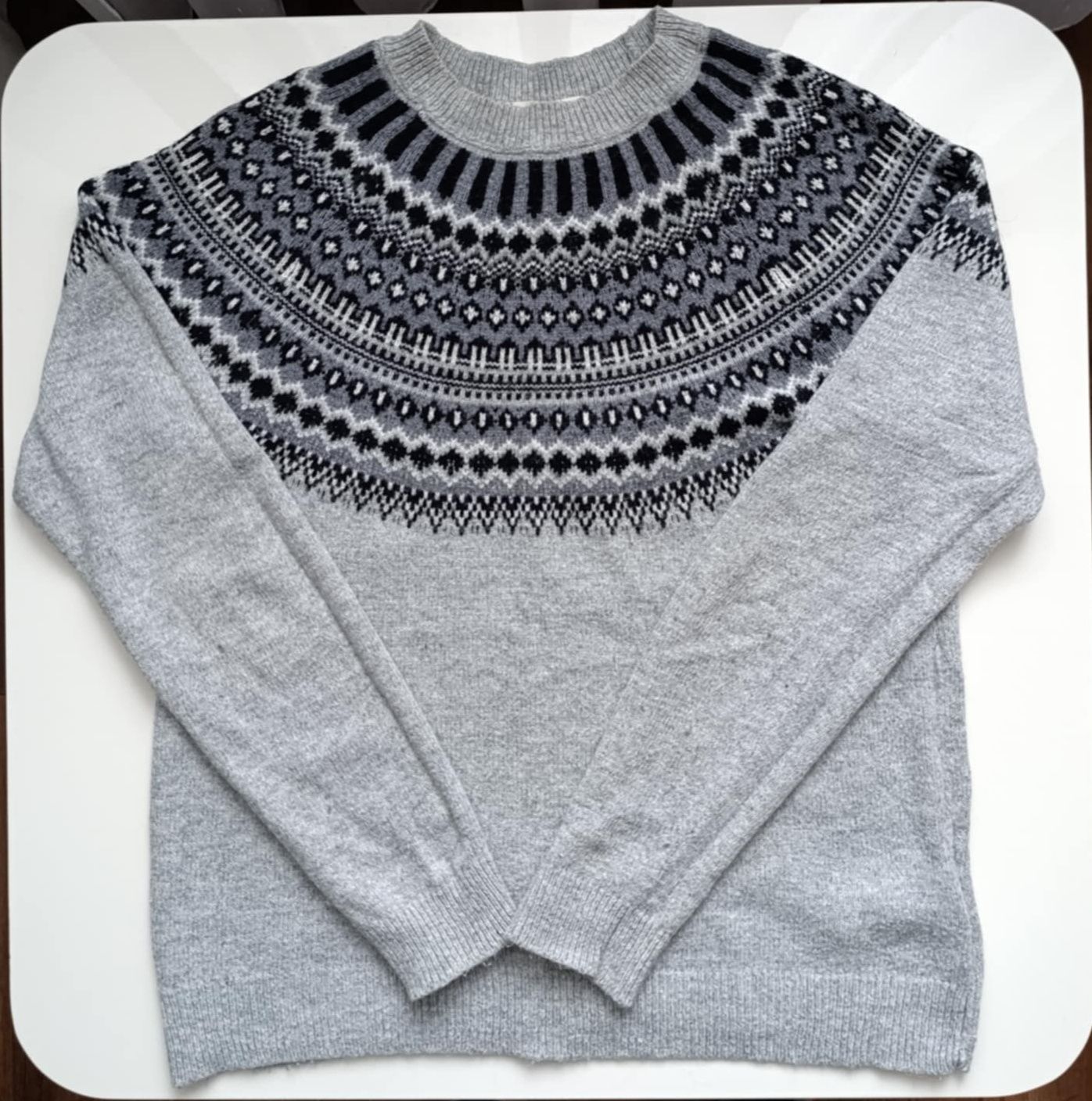 Sweter H&M z alpaką
