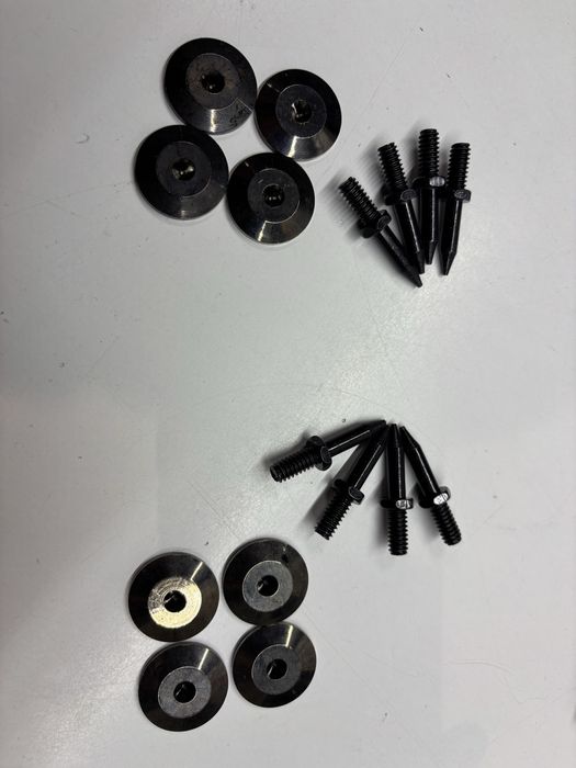 Klipsch kolce do kolumn z podkładkami