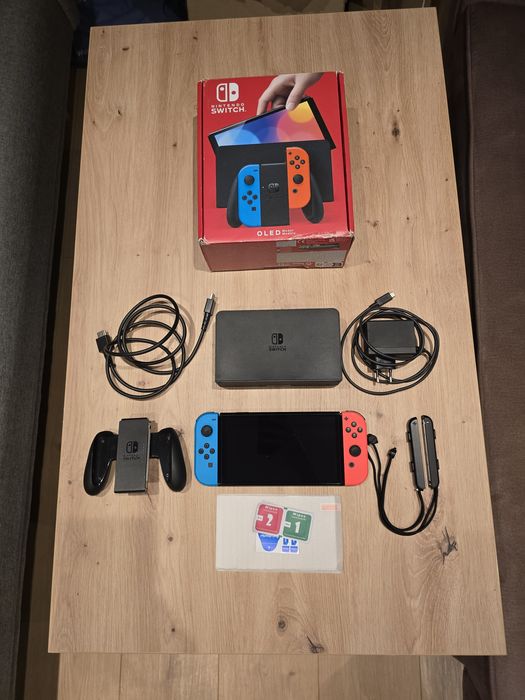 Nintendo Switch OLED + szkło ochronne