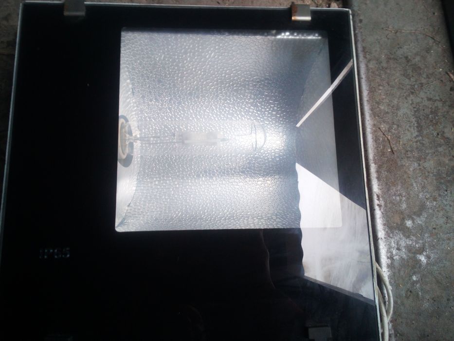 Металлогалагенный прожектор 400W IP65