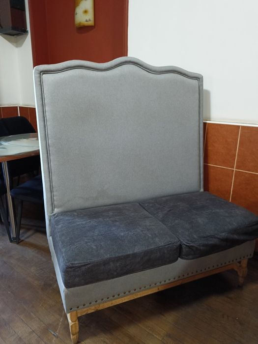 Продам дивани 4 шт в кафе