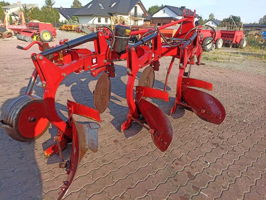 Plugi trzy skibowe Kongskilde Kverneland Hydraulika. Jak nowe!!!