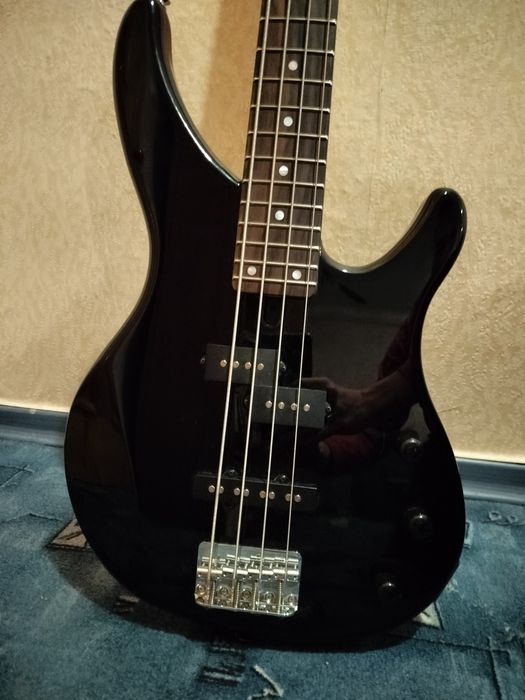 Бас-гітара YAMAHA TRBX-174